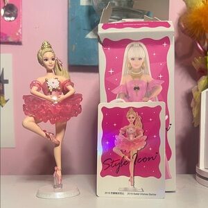 Barbie x Pop Mart Style Icon 2018 Ballet Wishes Barbie Spinning Figurine